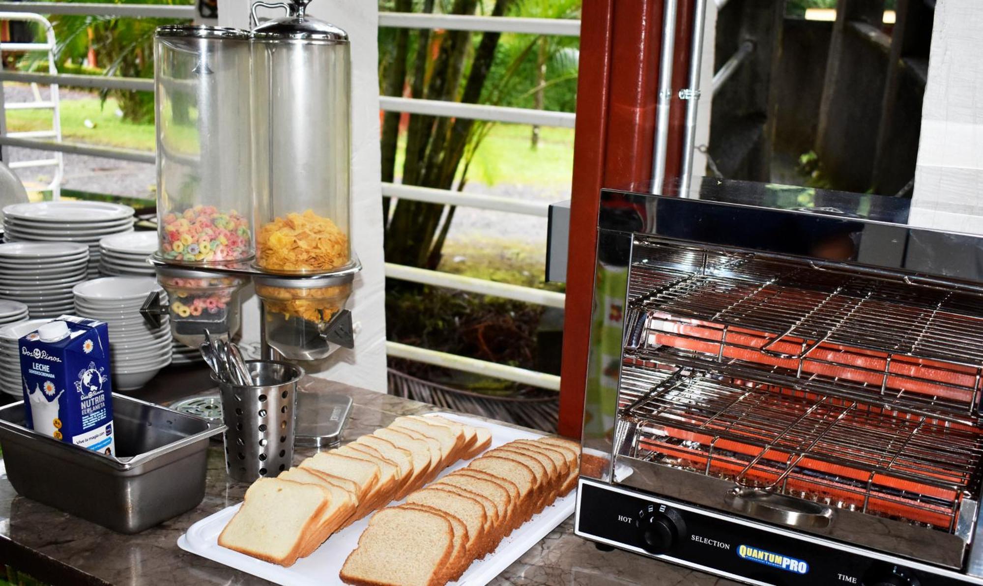 Hotel Arenal Country Inn La Fortuna 외부 사진